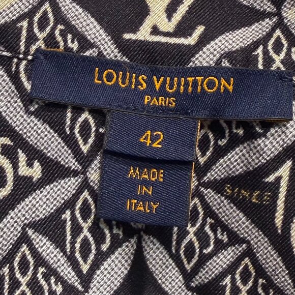 Authentic Louis Vuitton Since 1854 Silk Button Up Blouse in Size 42 with COA - Picture 8 of 11